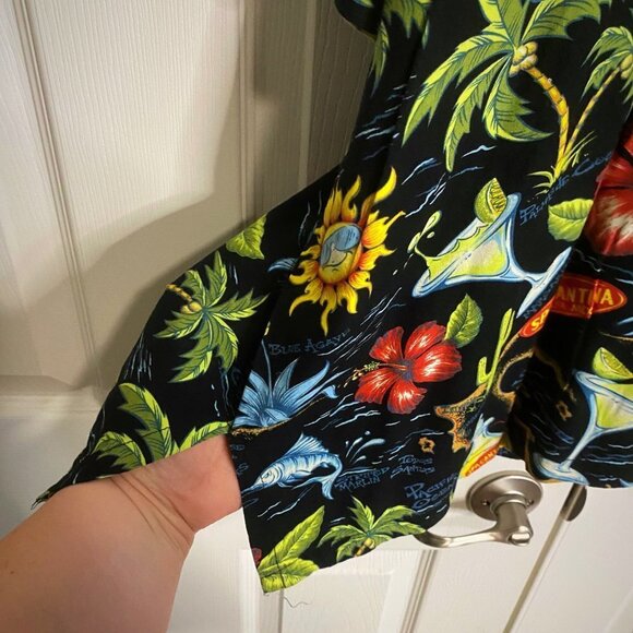 Globe Trotter - Tropical Caribbean Vacation Top - Picture 3 of 8